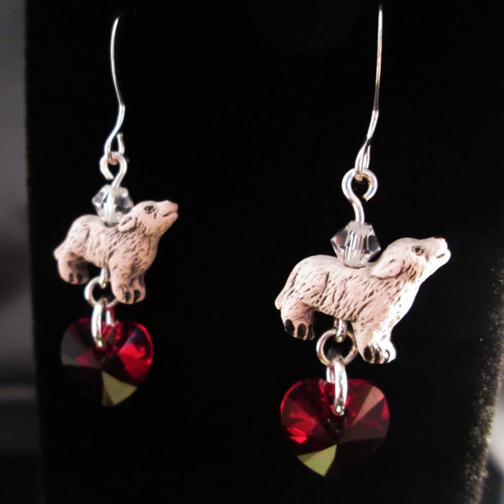 🩷❤️Swarovski sterling heart wolf earrings🩷❤️Alpha Daemon